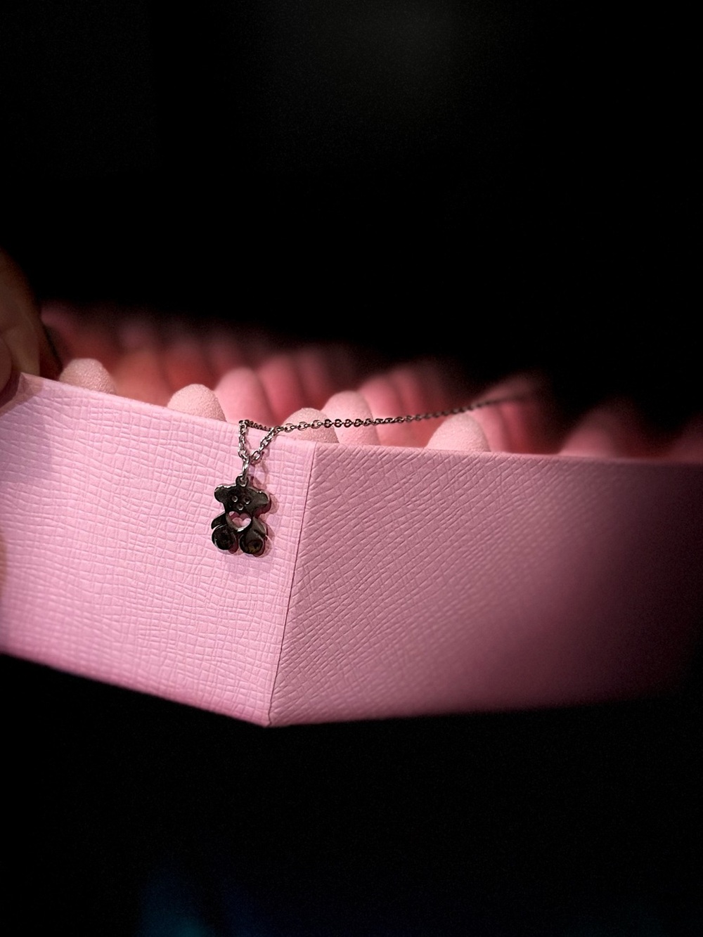 Delicate Black Teddy Pendant Necklace - Women Jewelry - Picture 2 of 2